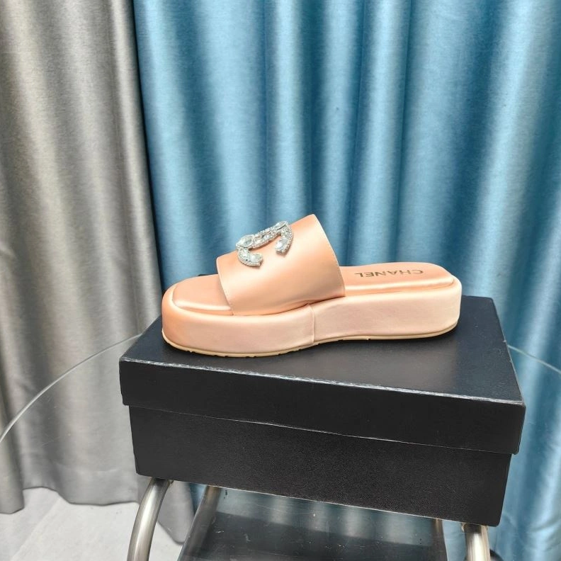 Chxnxl Slippers Bold 122543