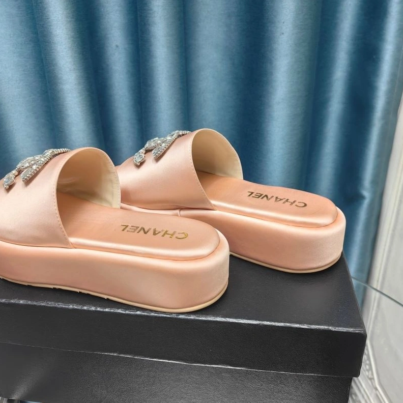 Chxnxl Slippers Bold 122543