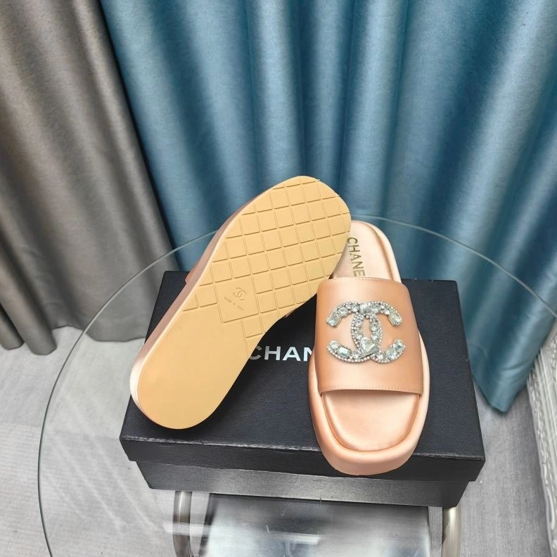 Chxnxl Slippers Bold 122543