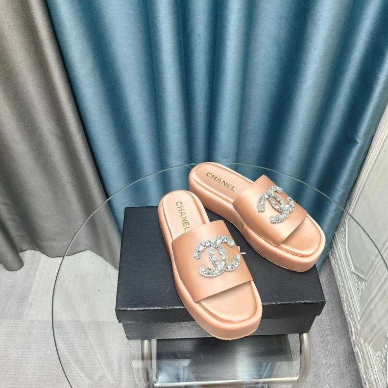 Chxnxl Slippers Bold 122543