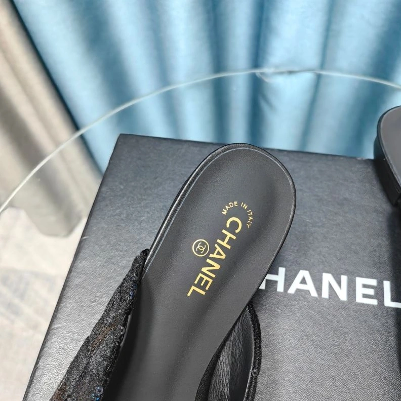 Elegant Chxnxl Slippers 122540