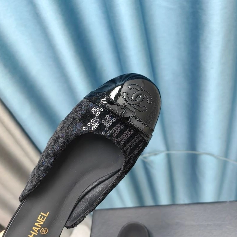 Elegant Chxnxl Slippers 122540