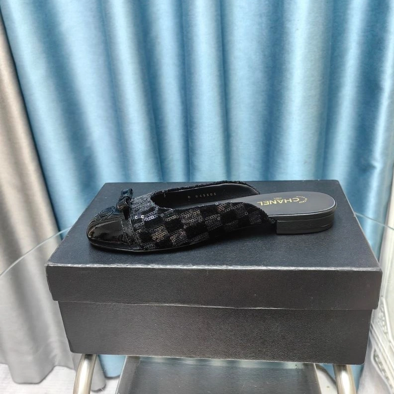 Elegant Chxnxl Slippers 122540