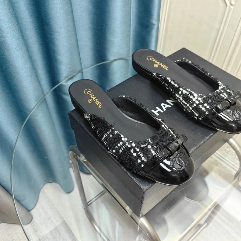 SportInspired Chxnxl Slippers 122544