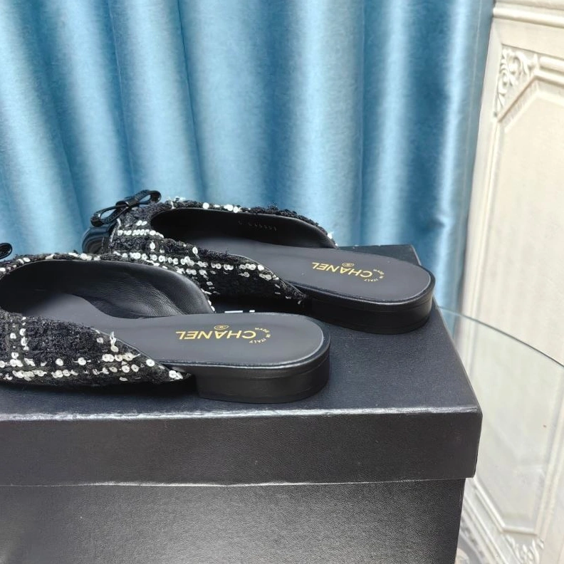 SportInspired Chxnxl Slippers 122544