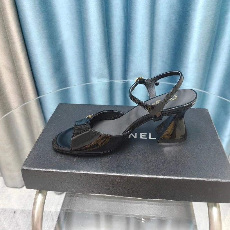 Breathable Chxnxl Sandals 122921