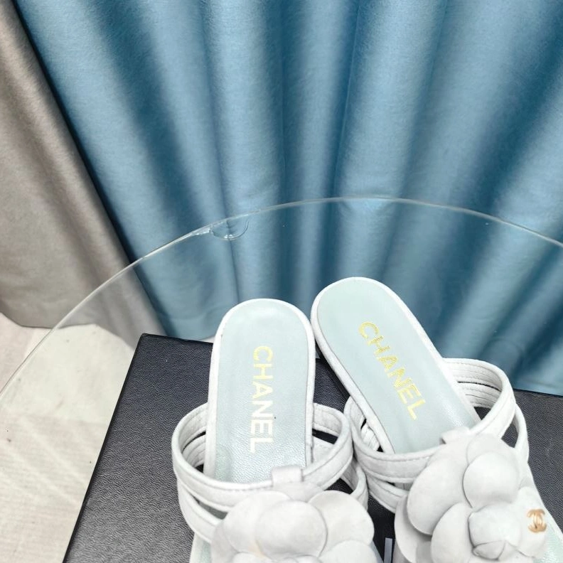 Reliable Chxnxl Slippers 122538