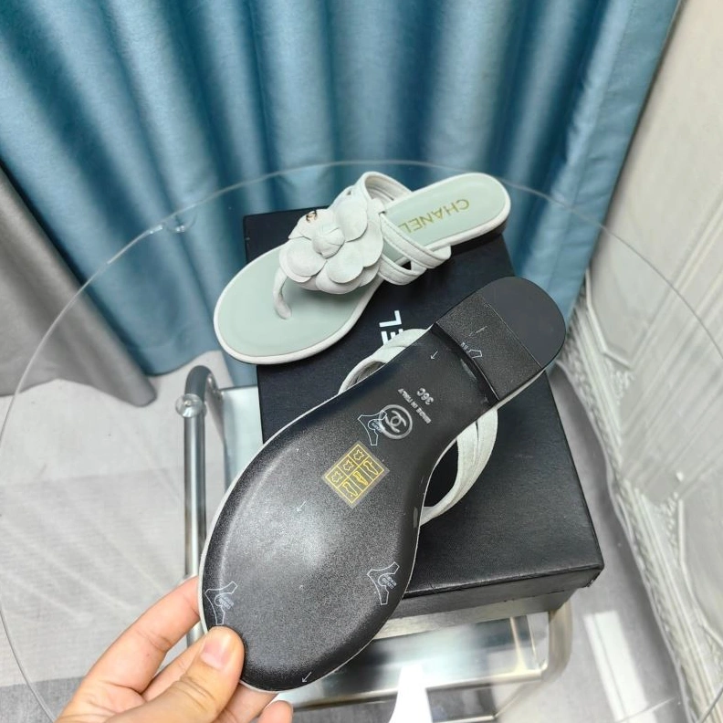 Reliable Chxnxl Slippers 122538