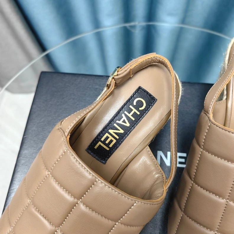 NewStyle Chxnxl Slippers 122530