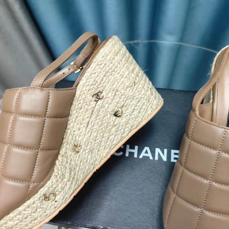 NewStyle Chxnxl Slippers 122530