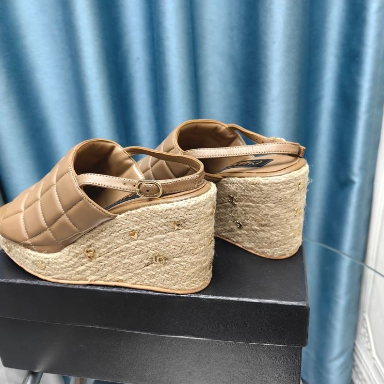 NewStyle Chxnxl Slippers 122530