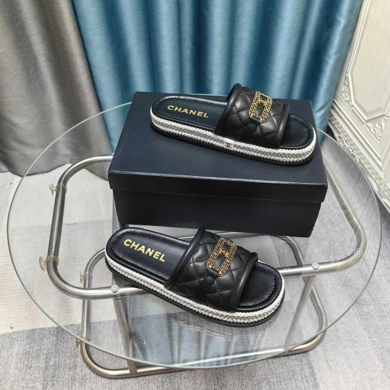 Efficient Chxnxl Slippers 122528