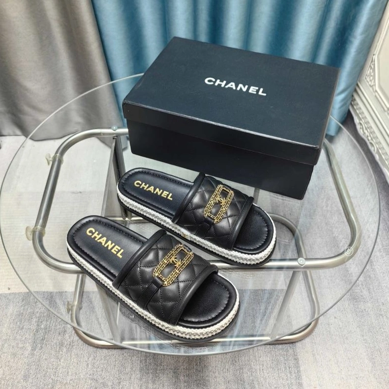 Efficient Chxnxl Slippers 122528