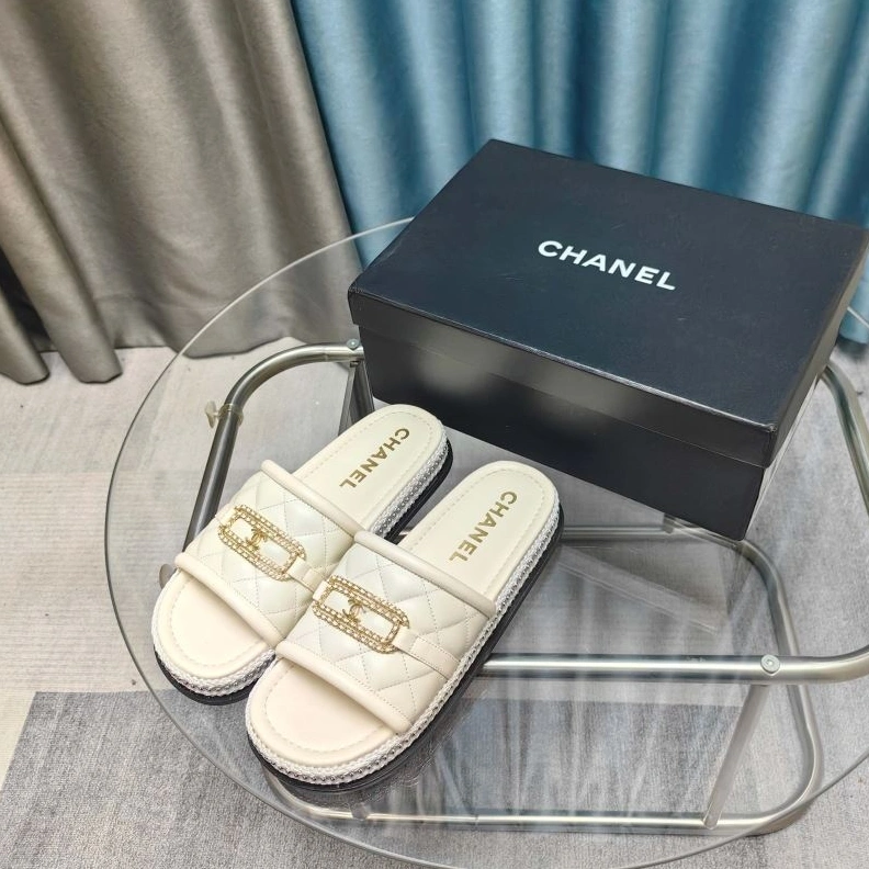 Compact Chxnxl Slippers 122527