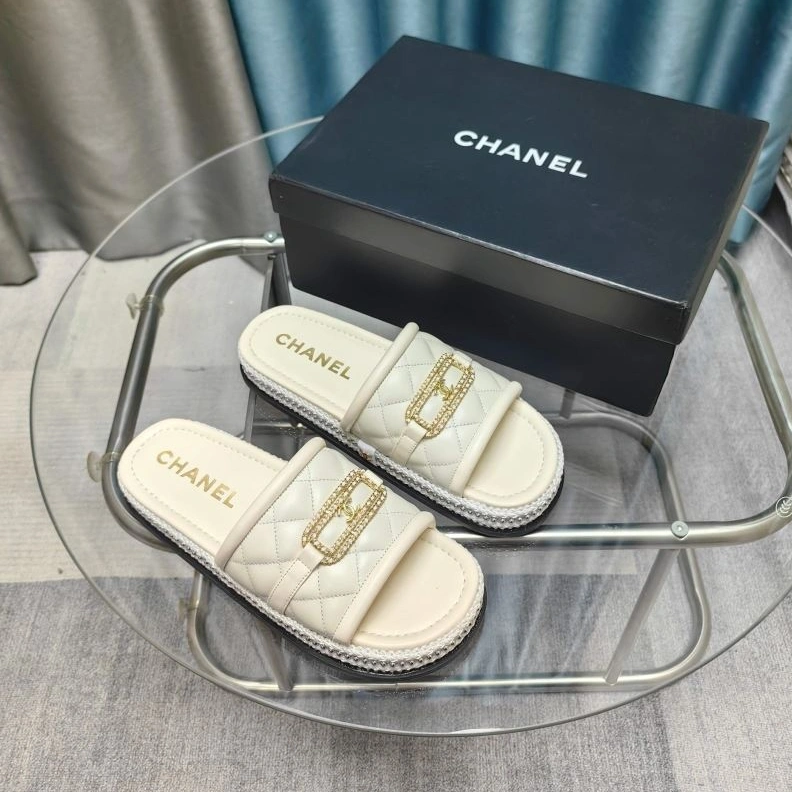 Compact Chxnxl Slippers 122527