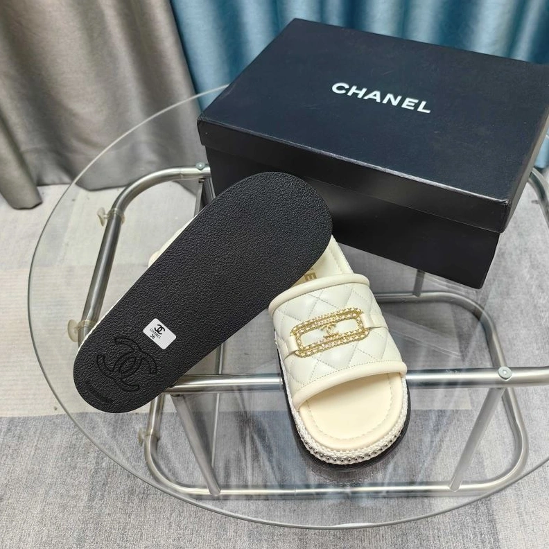Compact Chxnxl Slippers 122527
