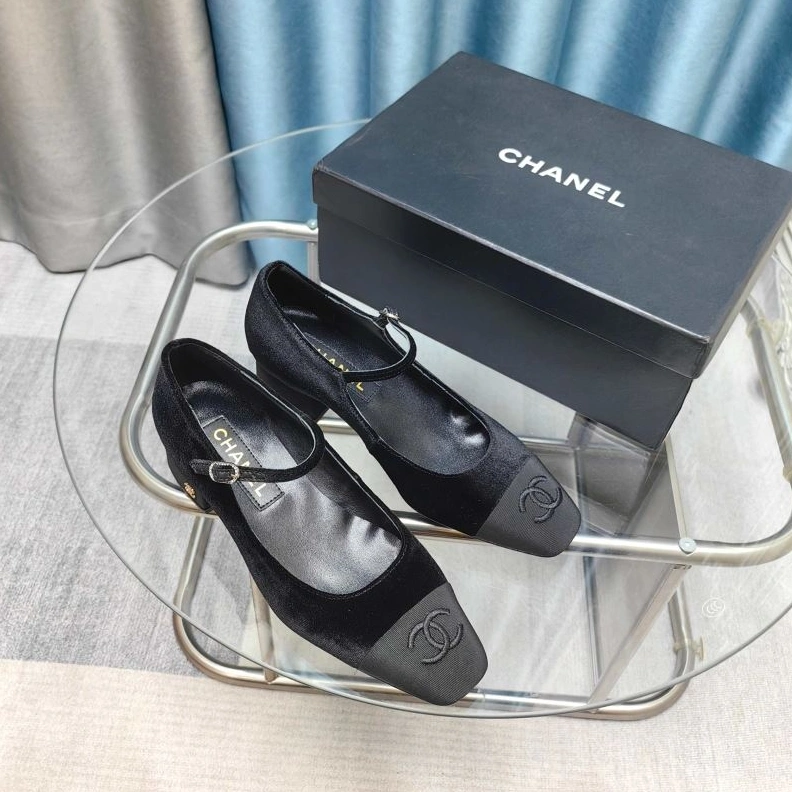 Compact Chxnxl High Heels 123110