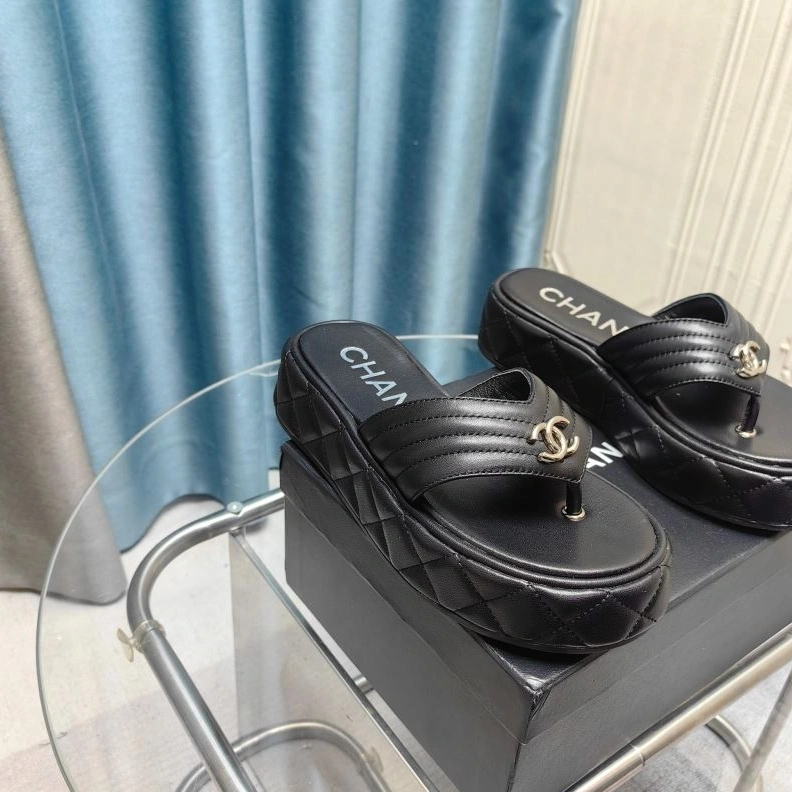 Chxnxl Slippers Practical 122523