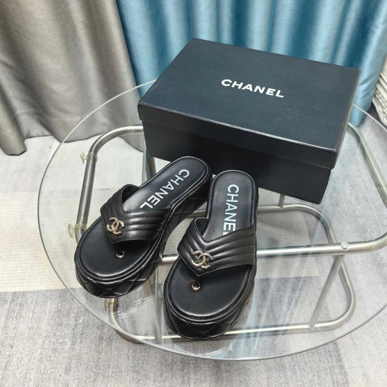 Chxnxl Slippers Practical 122523