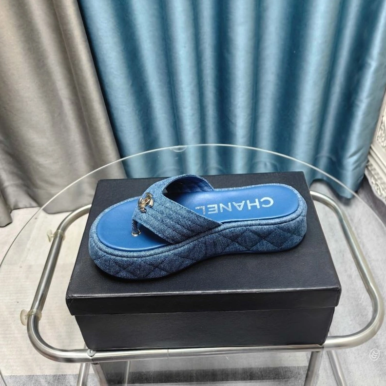 Trendy Chxnxl Slippers 122524