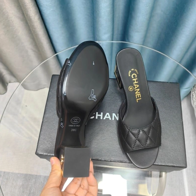 Chxnxl Slippers EyeCatching 122516