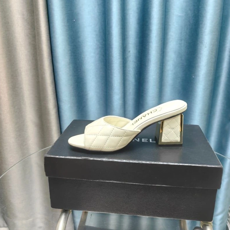 Chxnxl Slippers Classic 122514