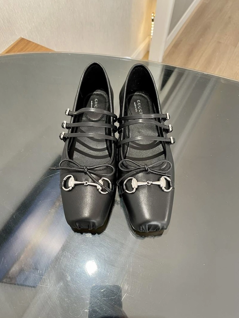 Gxccx Flat Shoes BestValue 158057