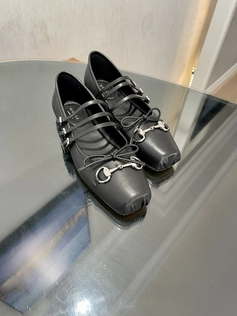 Gxccx Flat Shoes BestValue 158057