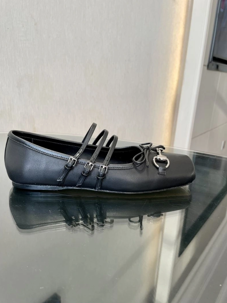 Gxccx Flat Shoes BestValue 158057