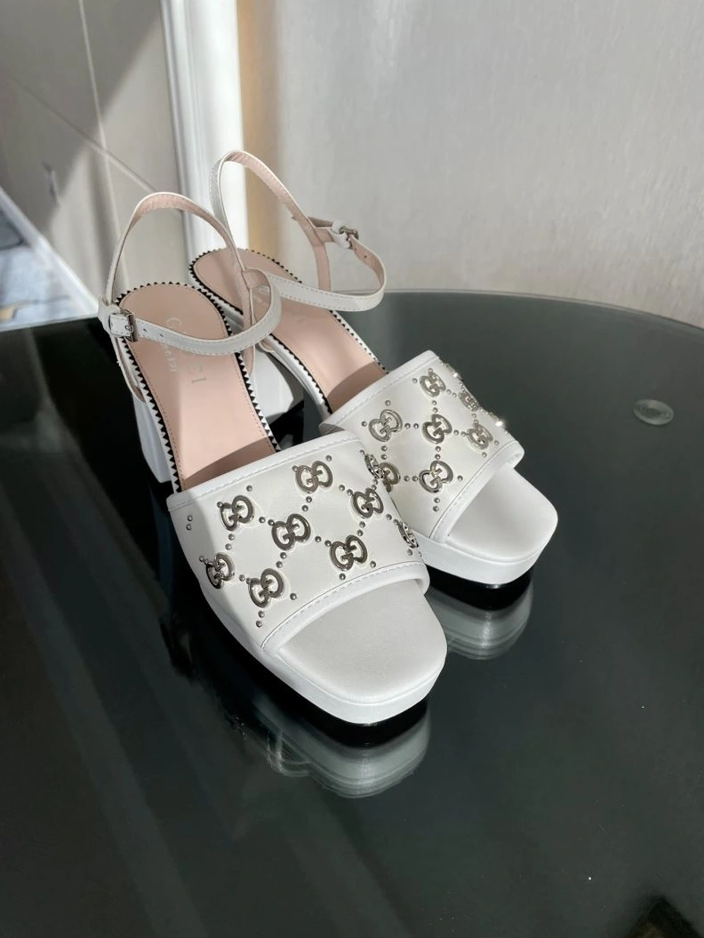 Fashionable Gxccx Sandals 157967