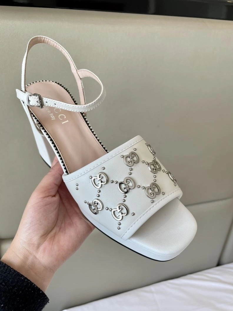 Fashionable Gxccx Sandals 157967
