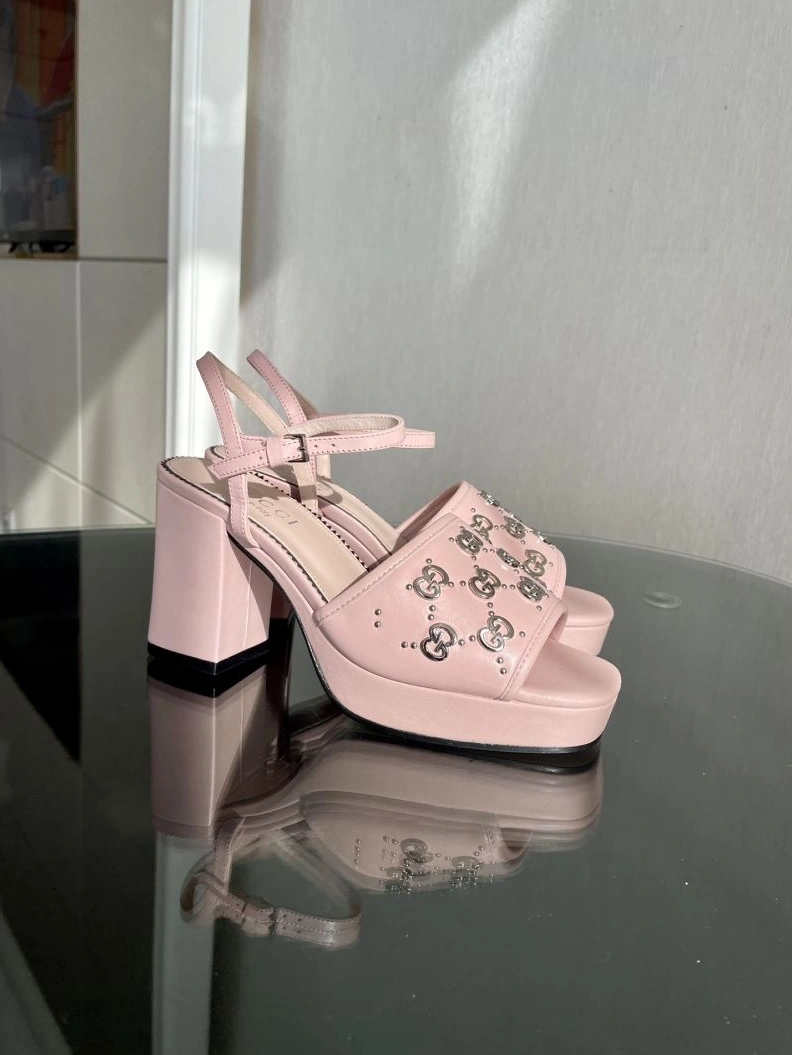 Gxccx Sandals Resilient 157966