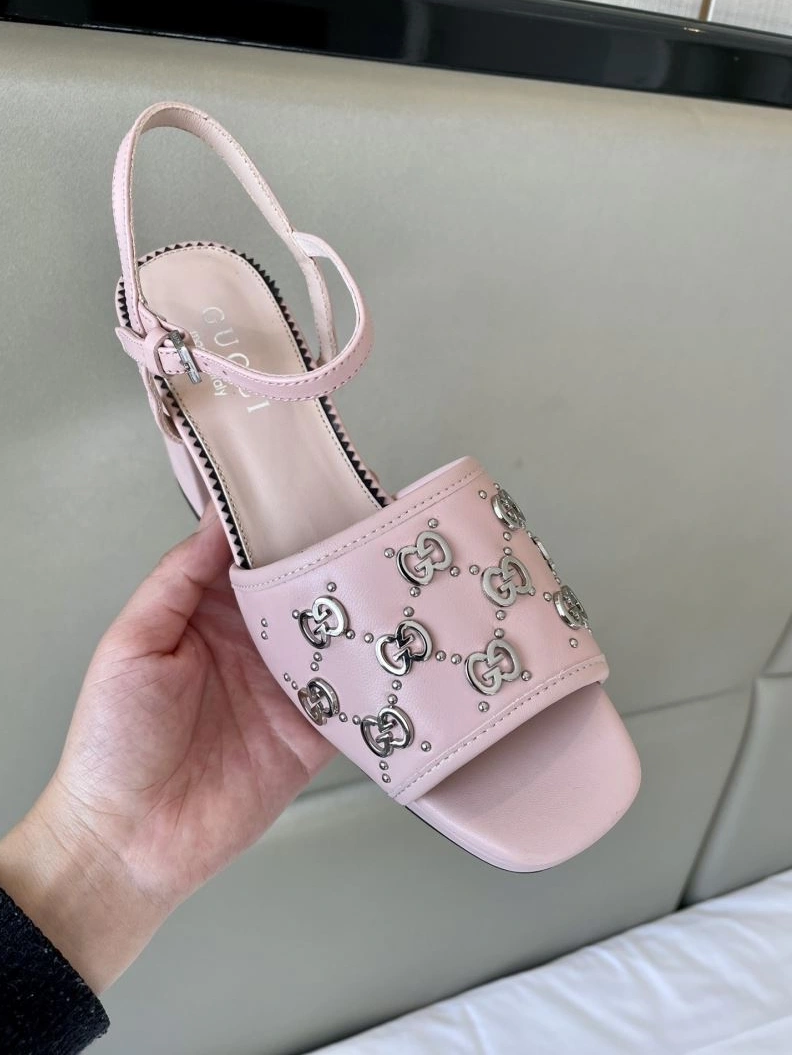 Gxccx Sandals Resilient 157966