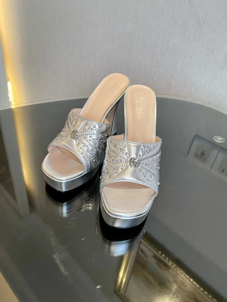 Practical Gxccx Sandals 157950