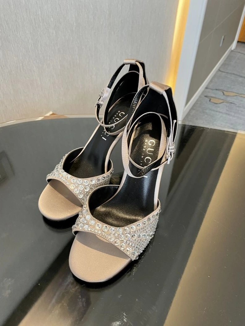 WellDesigned Gxccx High Heels 158044