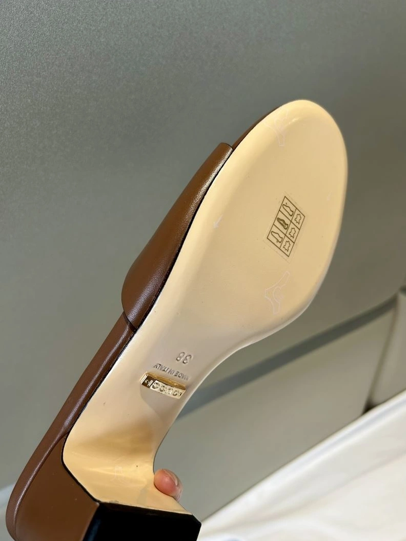 Gxccx Slippers Timeless 157908