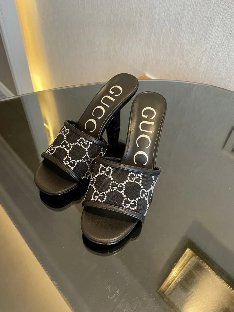 Elegant Gxccx Sandals 157936