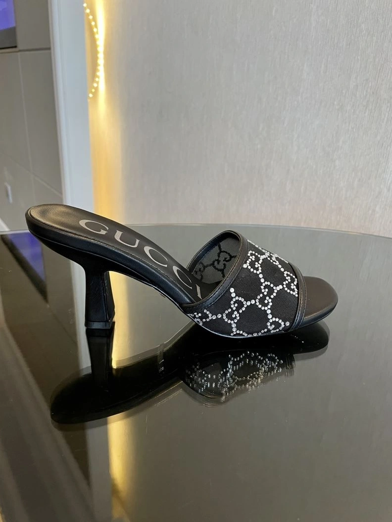 Elegant Gxccx Sandals 157936