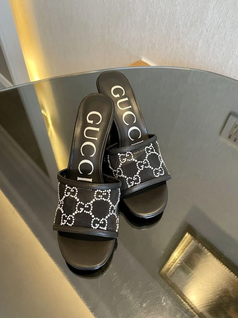 Elegant Gxccx Sandals 157936
