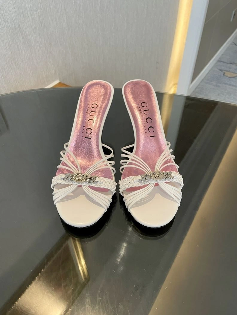 EyeCatching Gxccx Sandals 157940