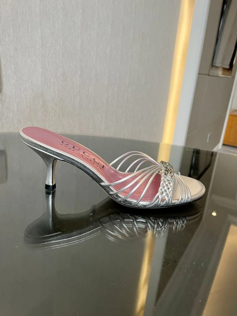 Flexible Gxccx Sandals 157951