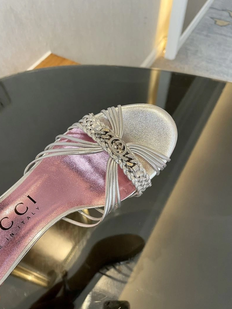 Flexible Gxccx Sandals 157951