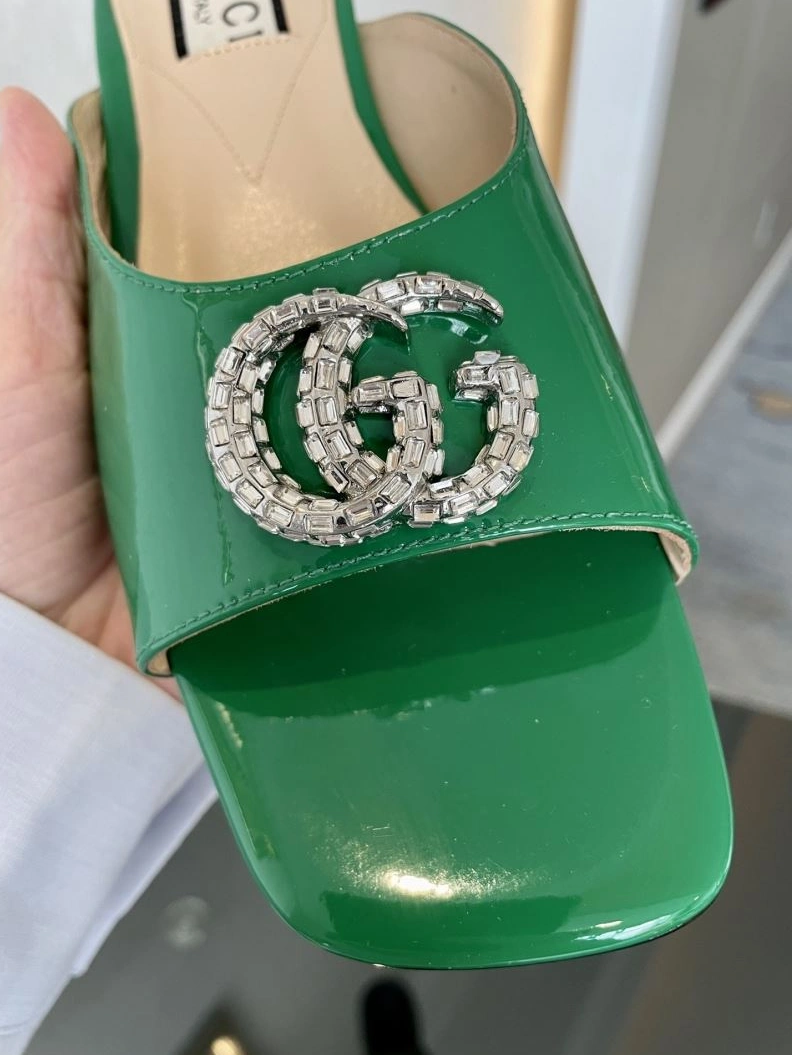 EyeCatching Gxccx Slippers 157889