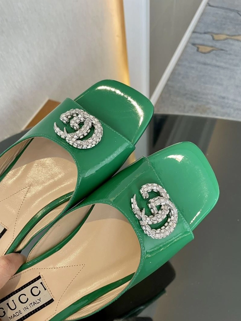 EyeCatching Gxccx Slippers 157889