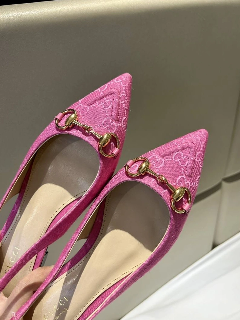 Stylish Gxccx Sandals 157911