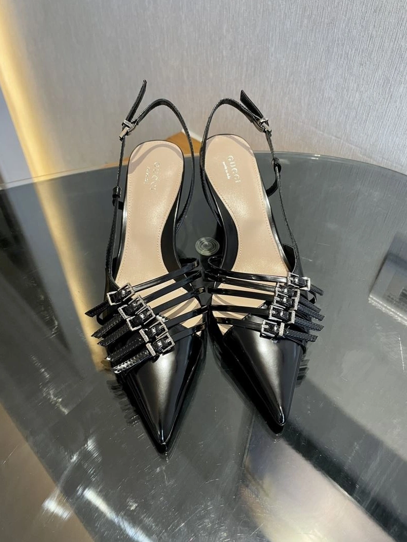 Trendy Gxccx Sandals 157907