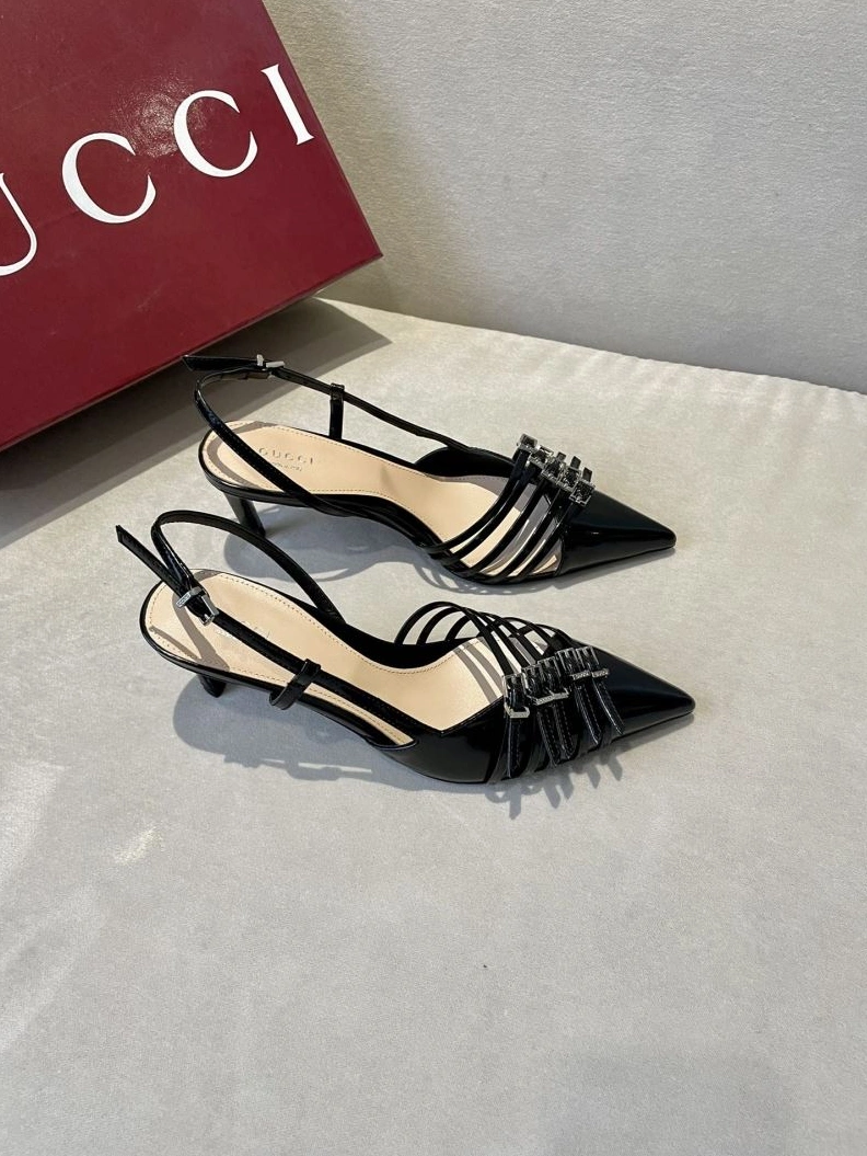 Trendy Gxccx Sandals 157907