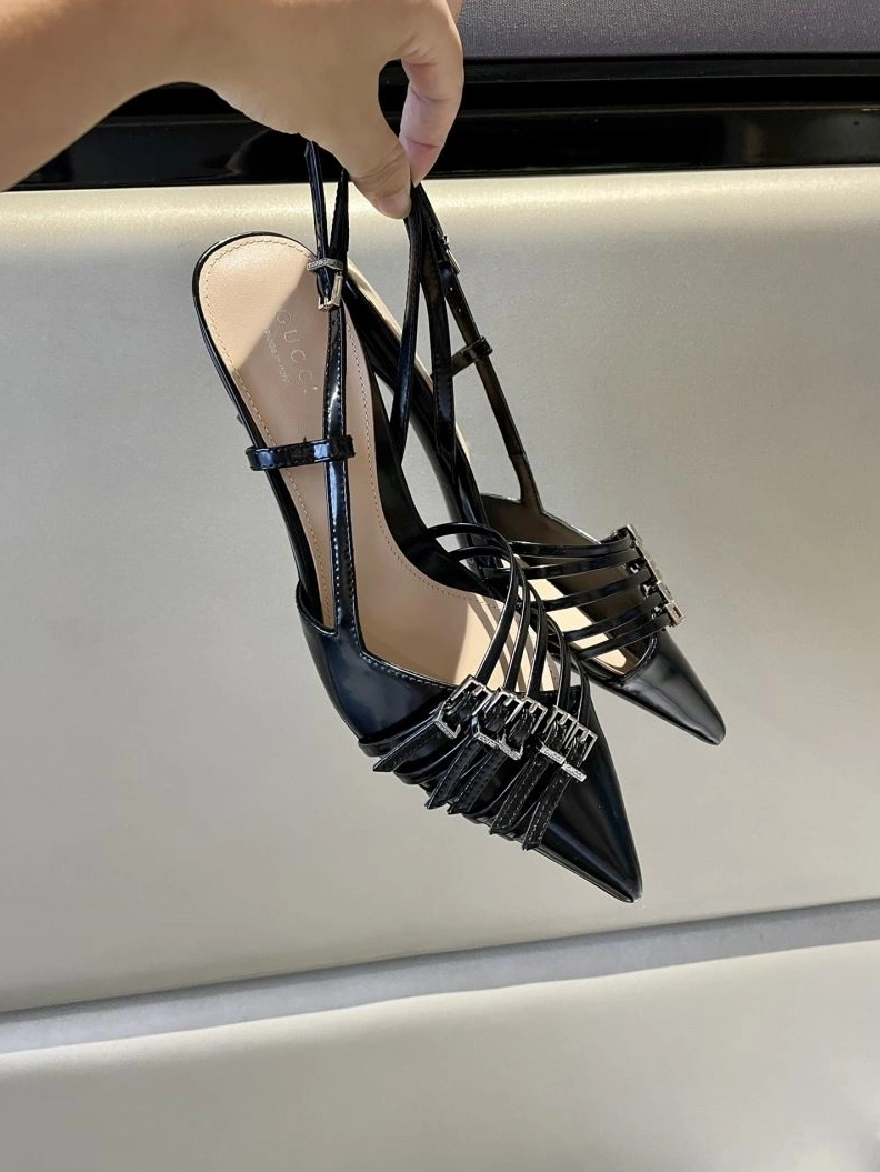 Trendy Gxccx Sandals 157907
