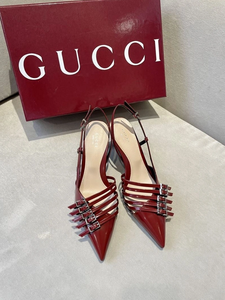 Practical Gxccx Sandals 157903
