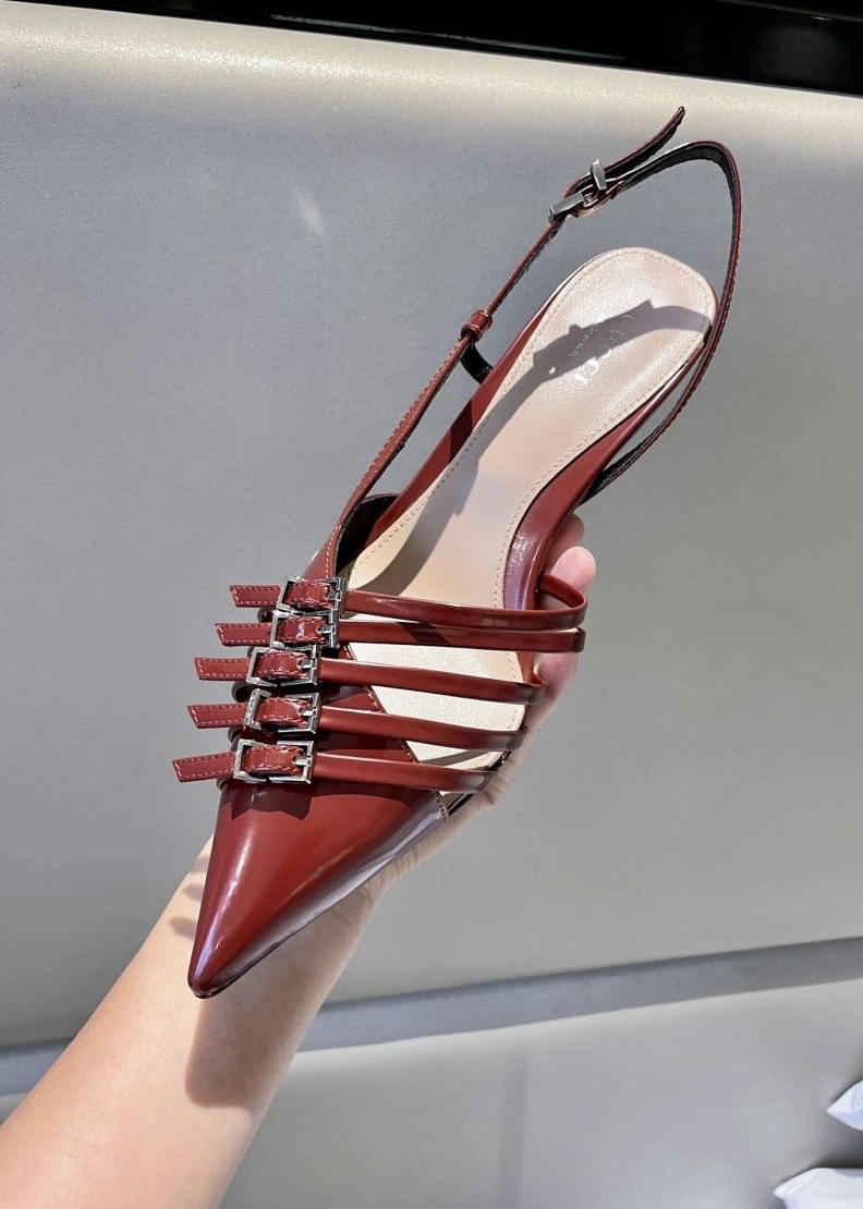 Practical Gxccx Sandals 157903